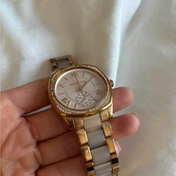 Michael Kors Rose Gold Watch and Bangle Set - Picture 8 of 13